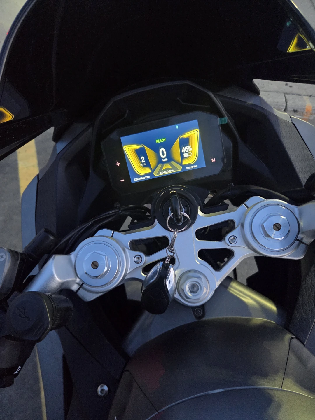 EVOQUE E-BIKE 2025 model - photo 2