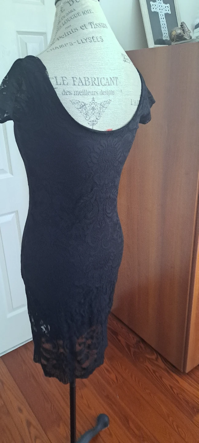 Black lace dress - photo 3
