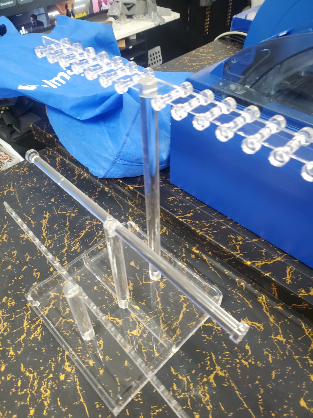 Clear Acrylic Necklace Jewelry Display Stand - photo 3