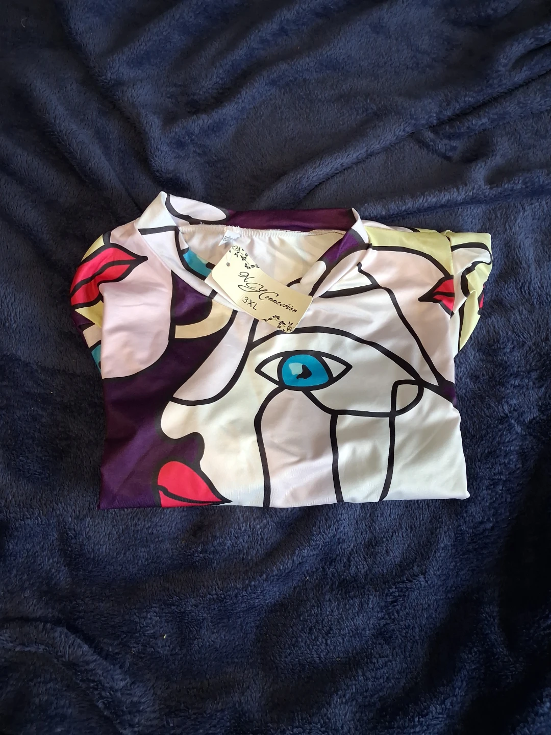 Abstract Face Print Top Size 3XL