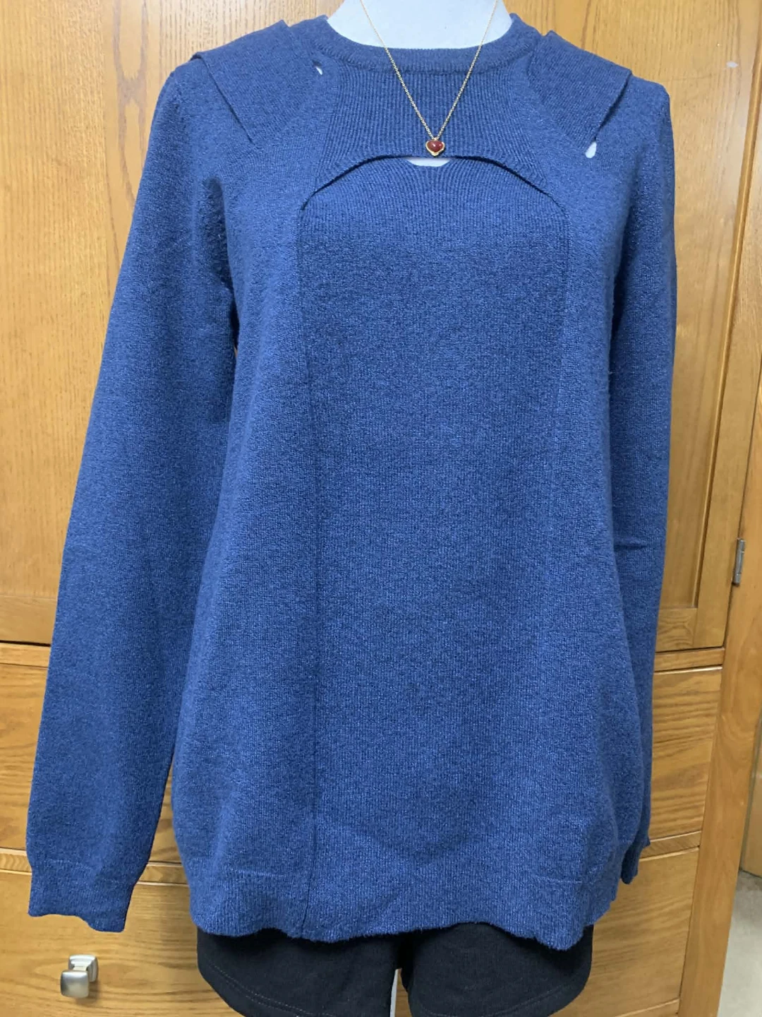 Yest Blue Crew Neck Cutout Sweater - Women's Size 6 - photo 2