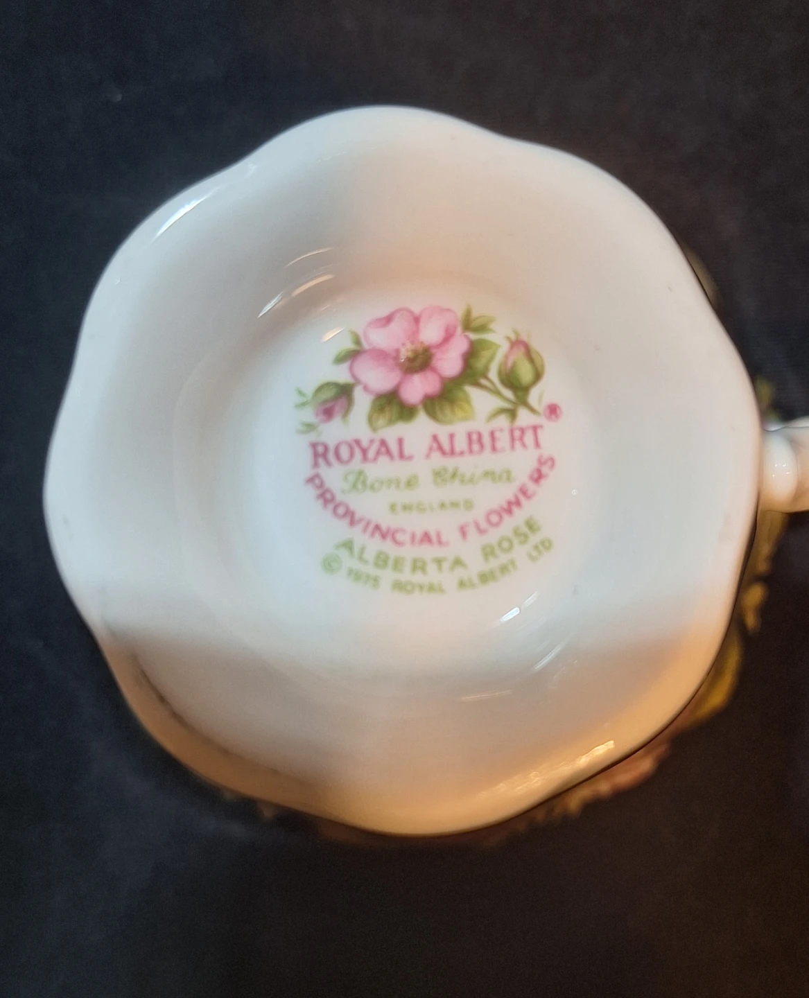 Royal Albert Provincial Flowers "Alberta Rose" Tea Cup & Saucer - photo 2