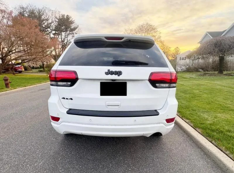 2017 JEEP GRAND CHEROKEE ALTITUDE AWD - photo 4