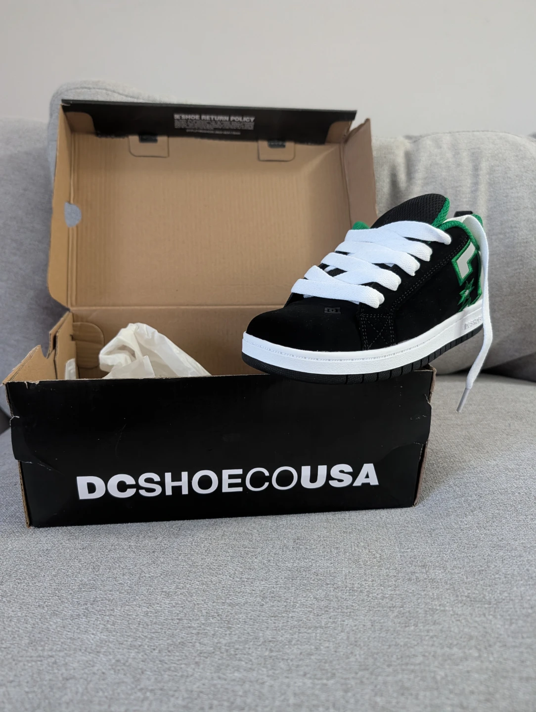 DC Shoes Youth Size 3.5 - photo 3