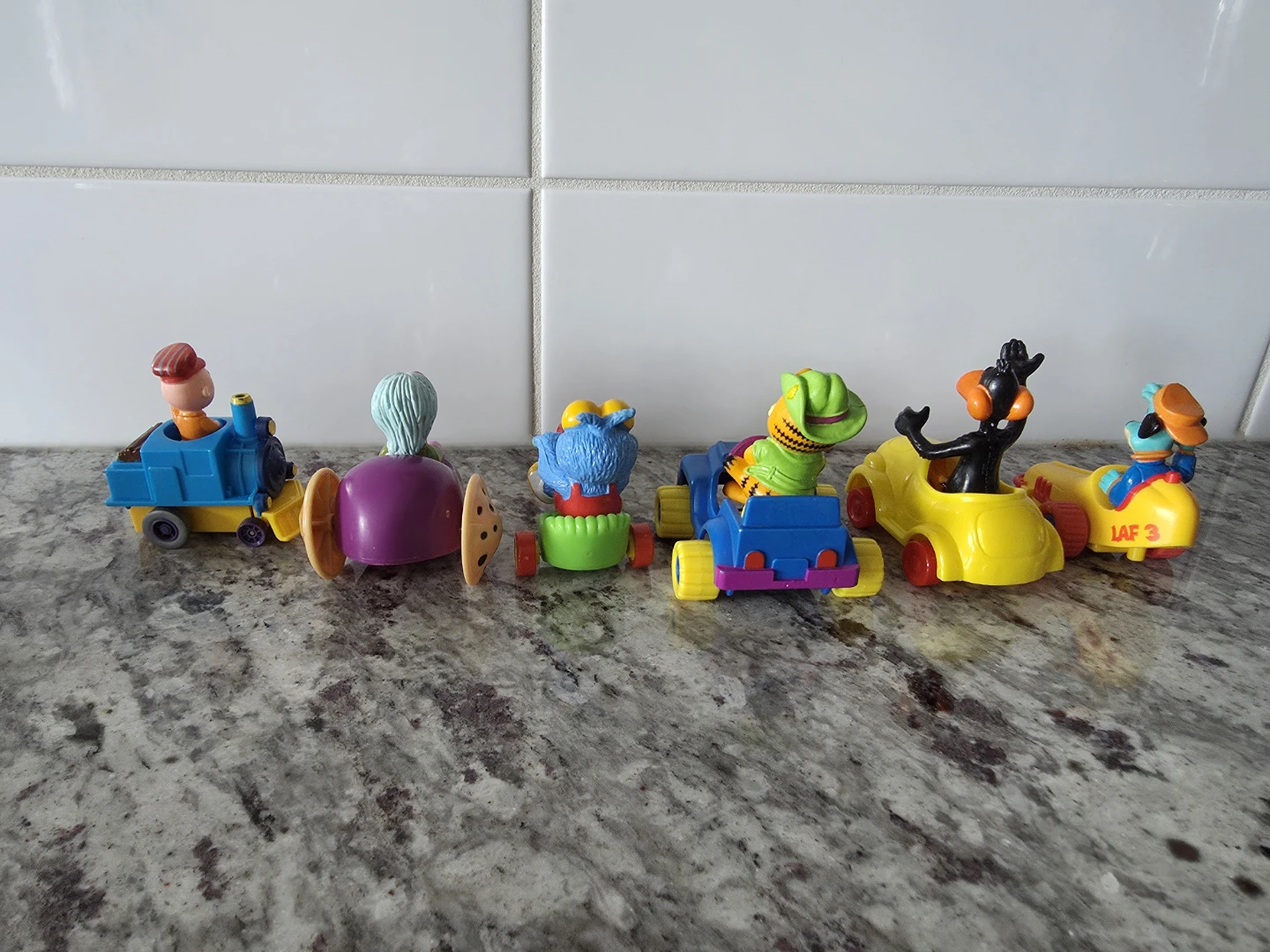 *Vintage* Fast Food Toys - photo 2