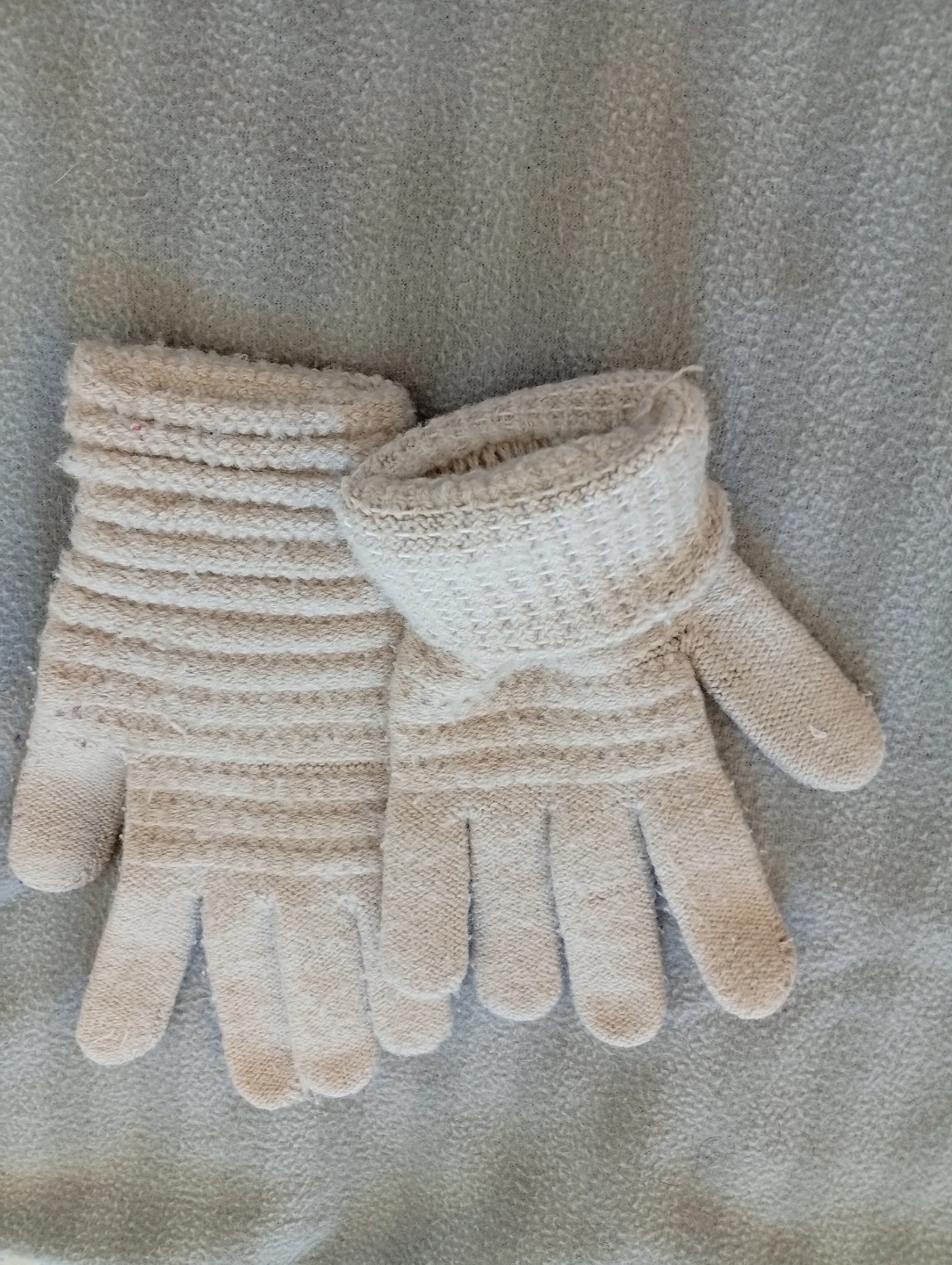 Pair of Beige Knit Gloves and Black Fleece Gloves - photo 4
