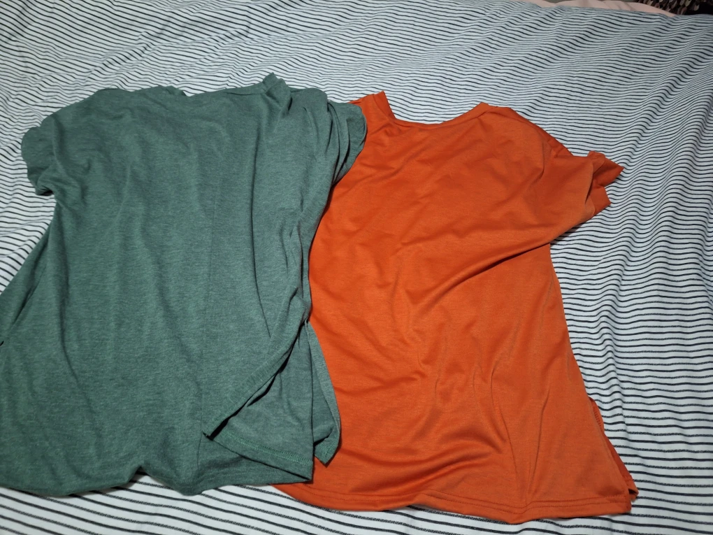 Bundle of two Size long T-shirts - Green and Orange - photo 3