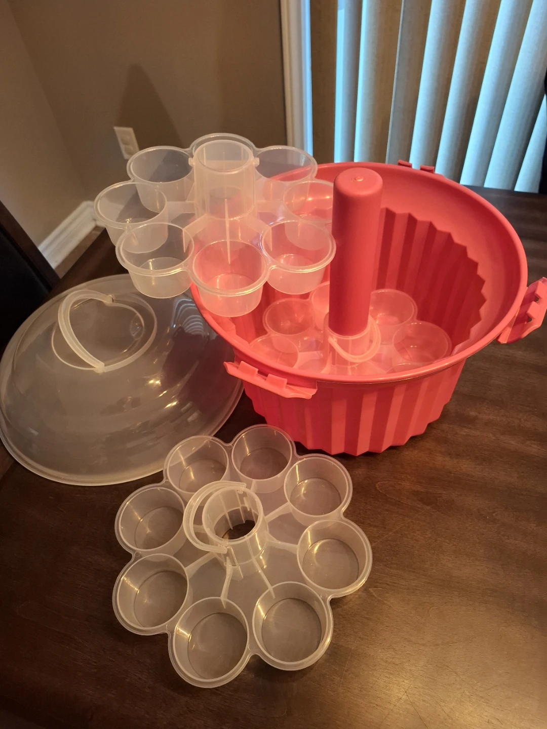 Pink Cupcake Carrier - photo 3