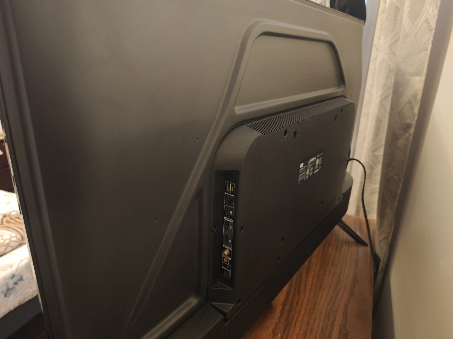 Like New TCL 43" 4K UHD HDR smart Google TV. (43S446) - photo 3