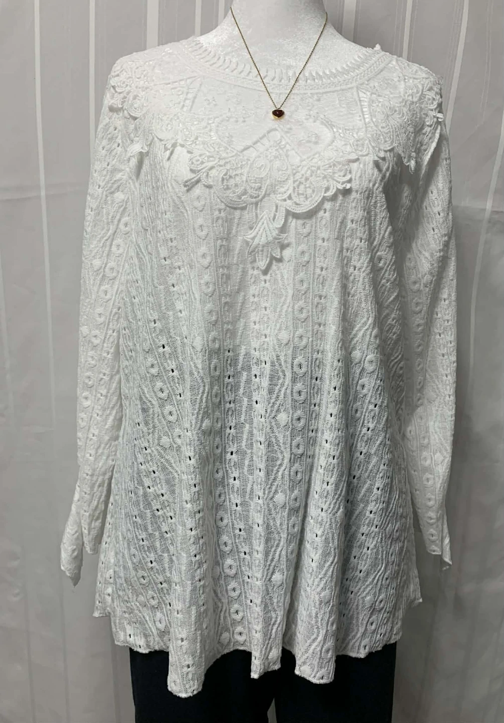 White Eyelet Lace Long Sleeve Blouse - photo 2