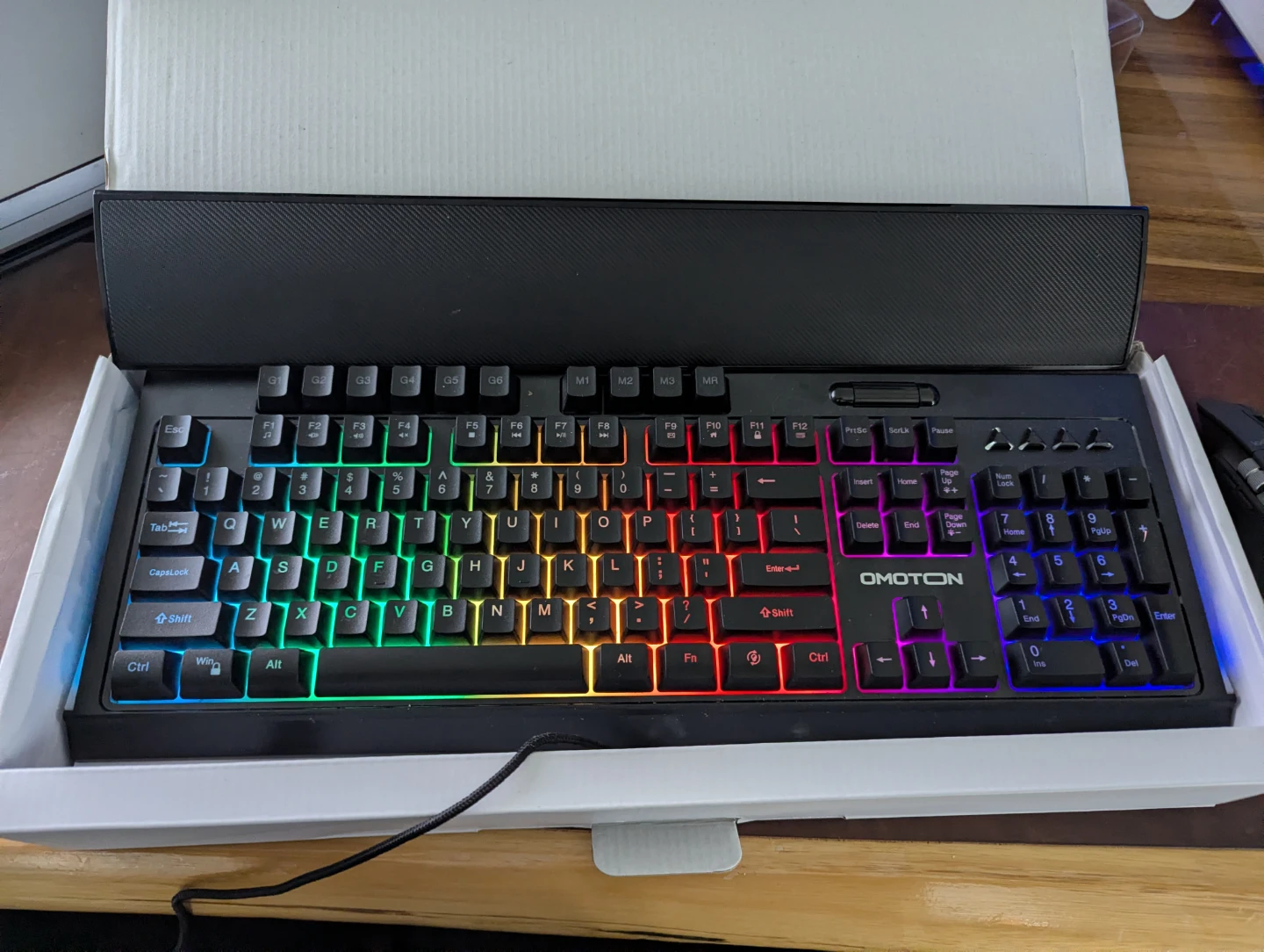 OMOTON Keyboard with Rainbow Backlight and Wrist Rest - photo 2