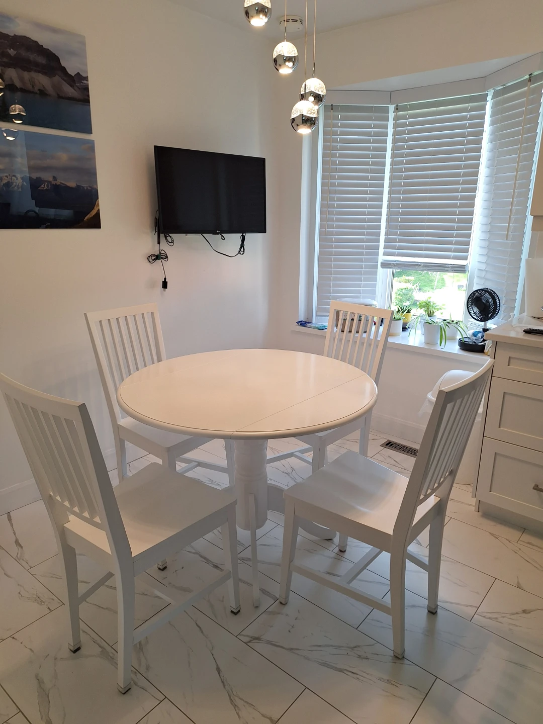 White Dining Set & 4 Chairs - photo 4