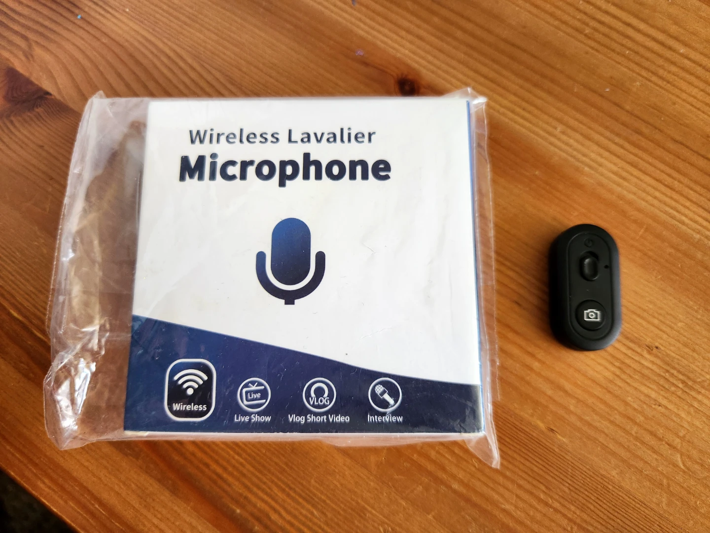 NEW ~ Wireless Microphone & Camera Remote