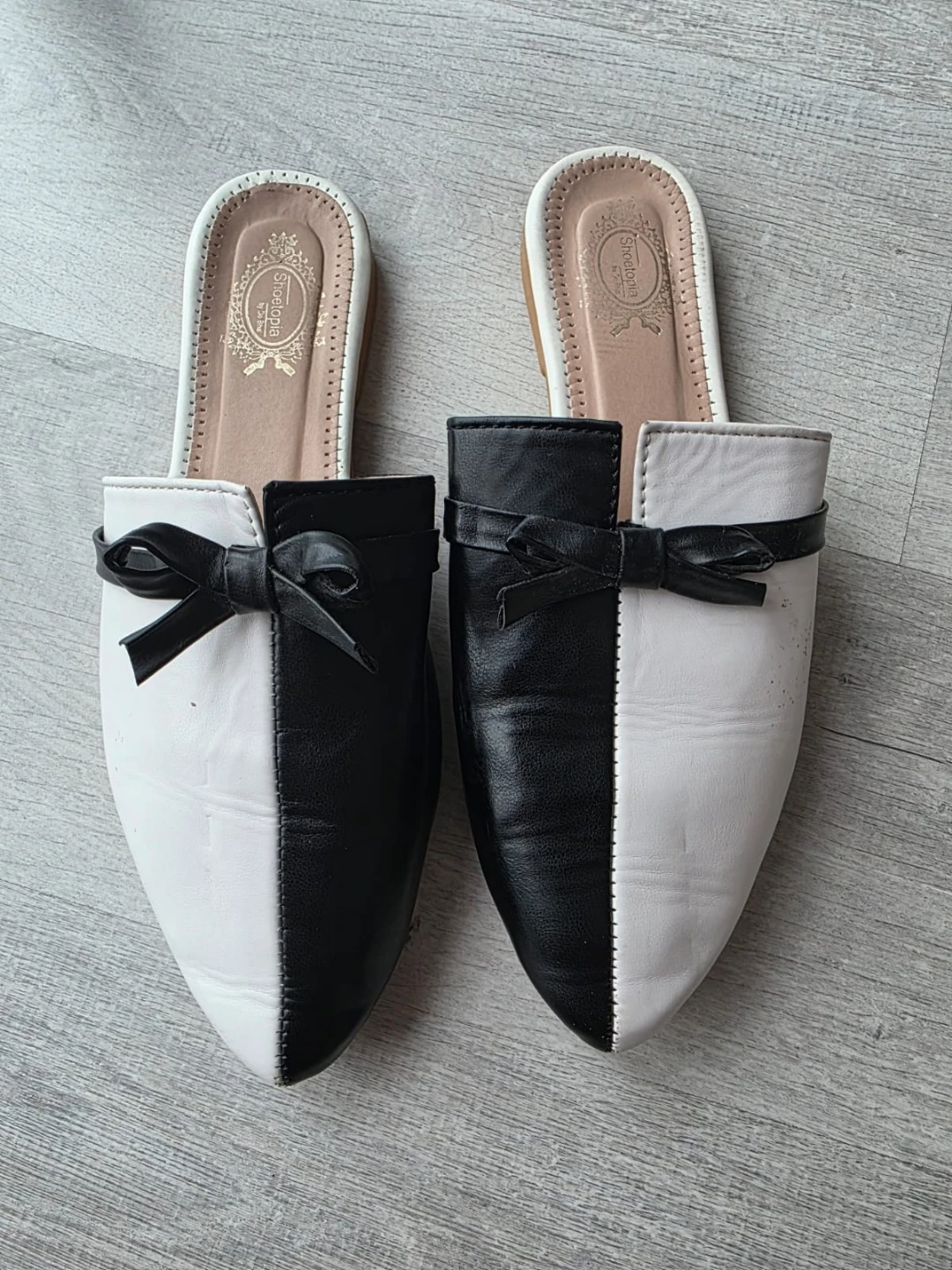 Two-Tone Mules with Bow