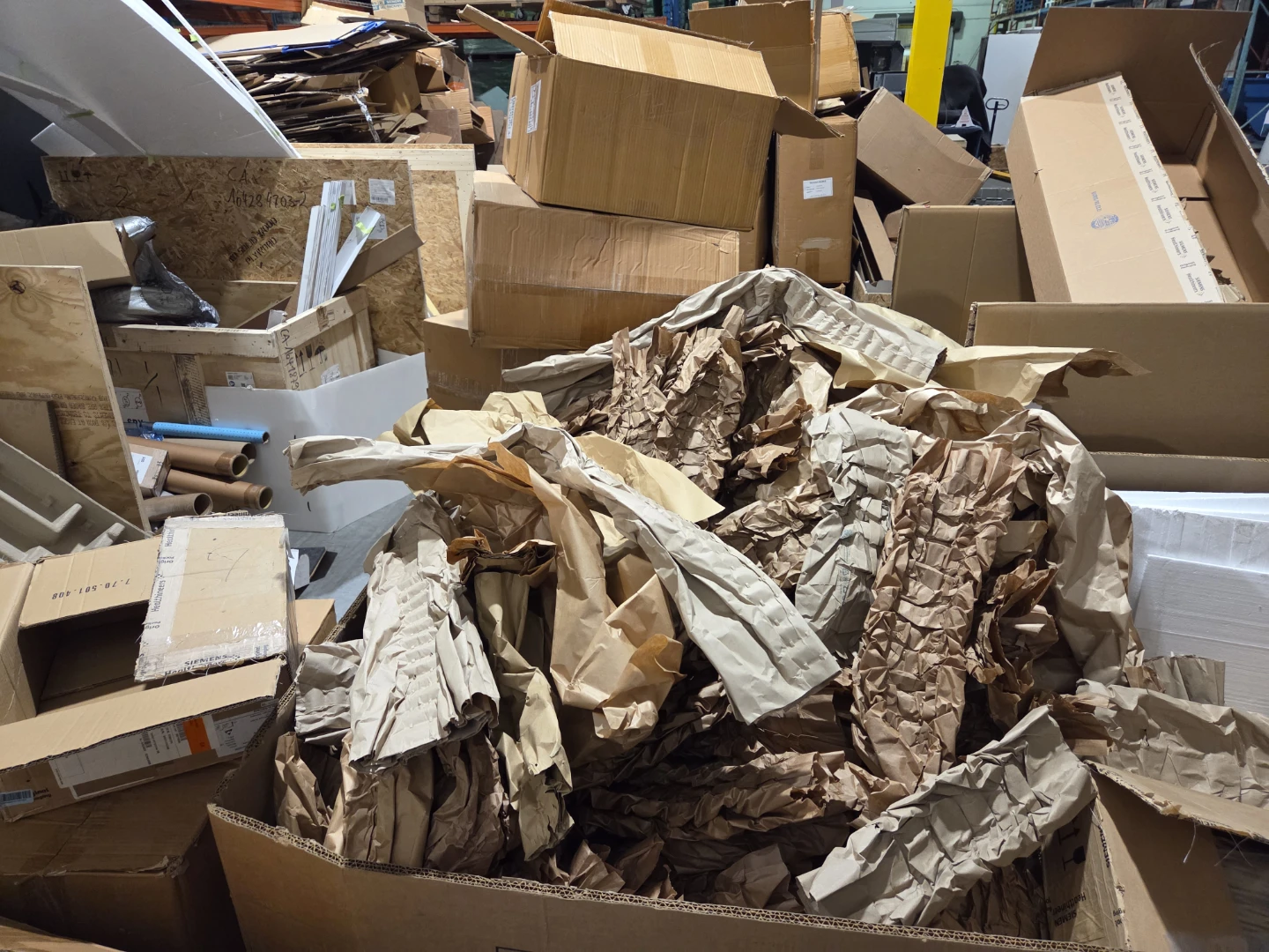 🥕 free foam. Cardboard. Odd shapes . various - photo 4