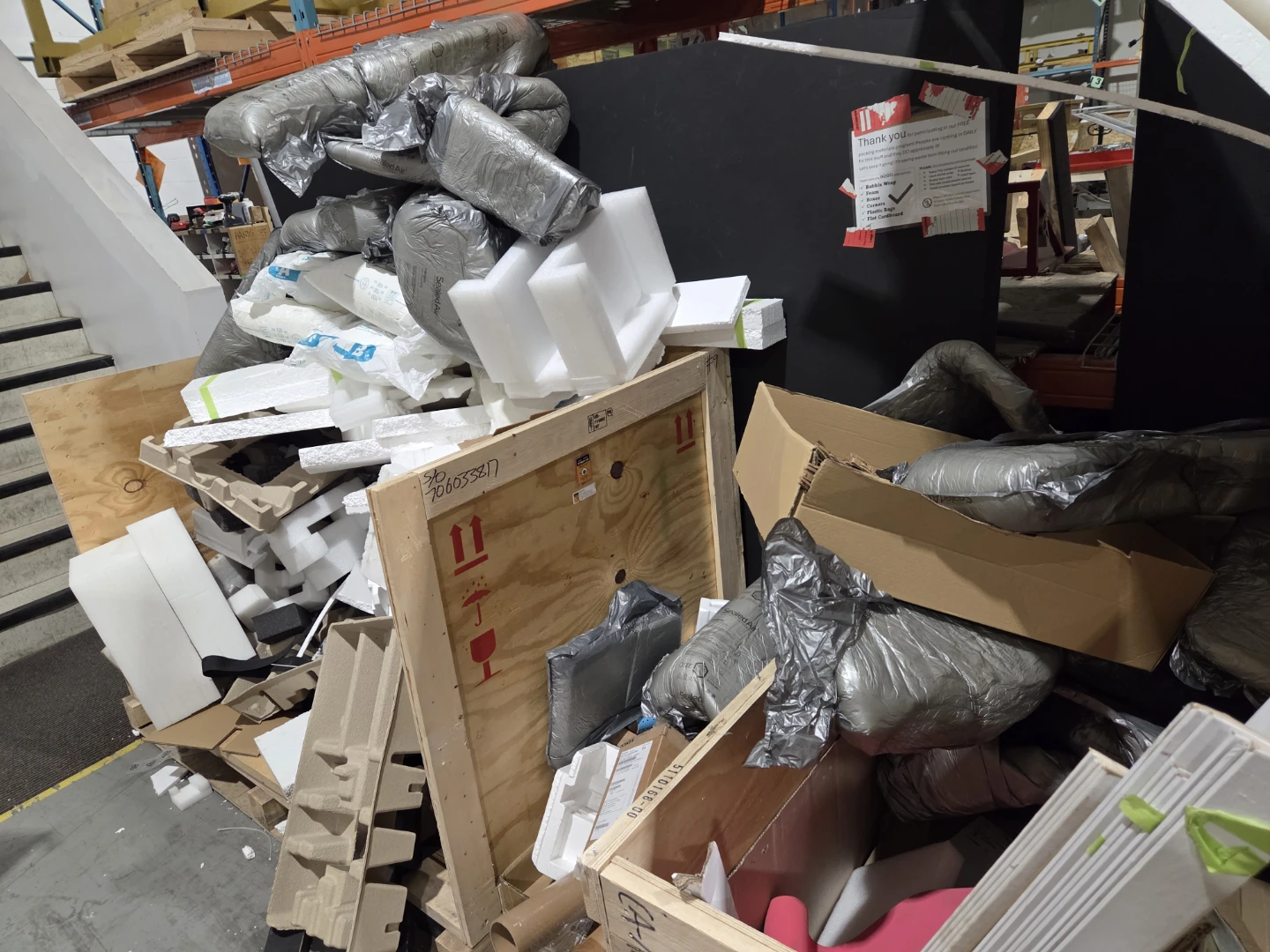🥕 free foam. Cardboard. Odd shapes . various - photo 5