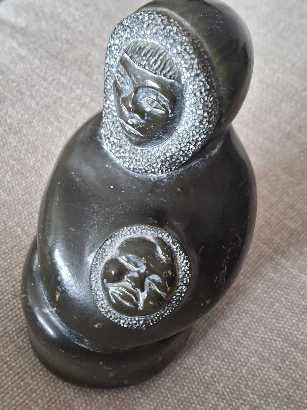 Hand-carved Stone Mother and Child Sculpture - 1972 - photo 4