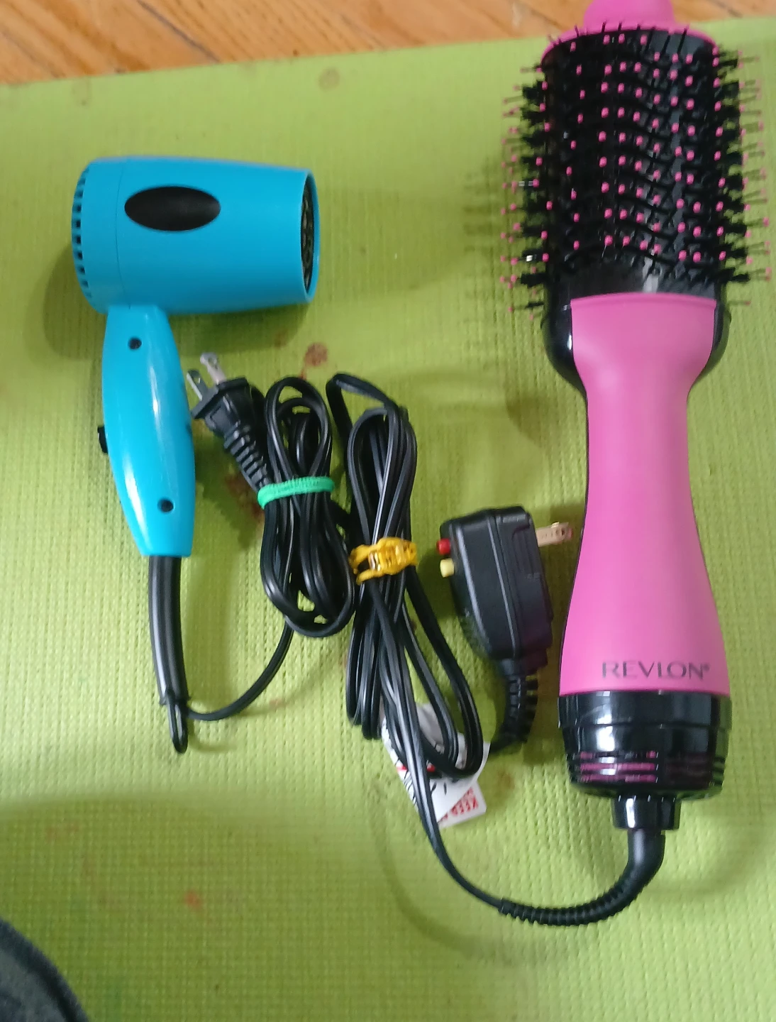 REVLON Hair Dryer and Volumizer Hot Air Brush - photo 2