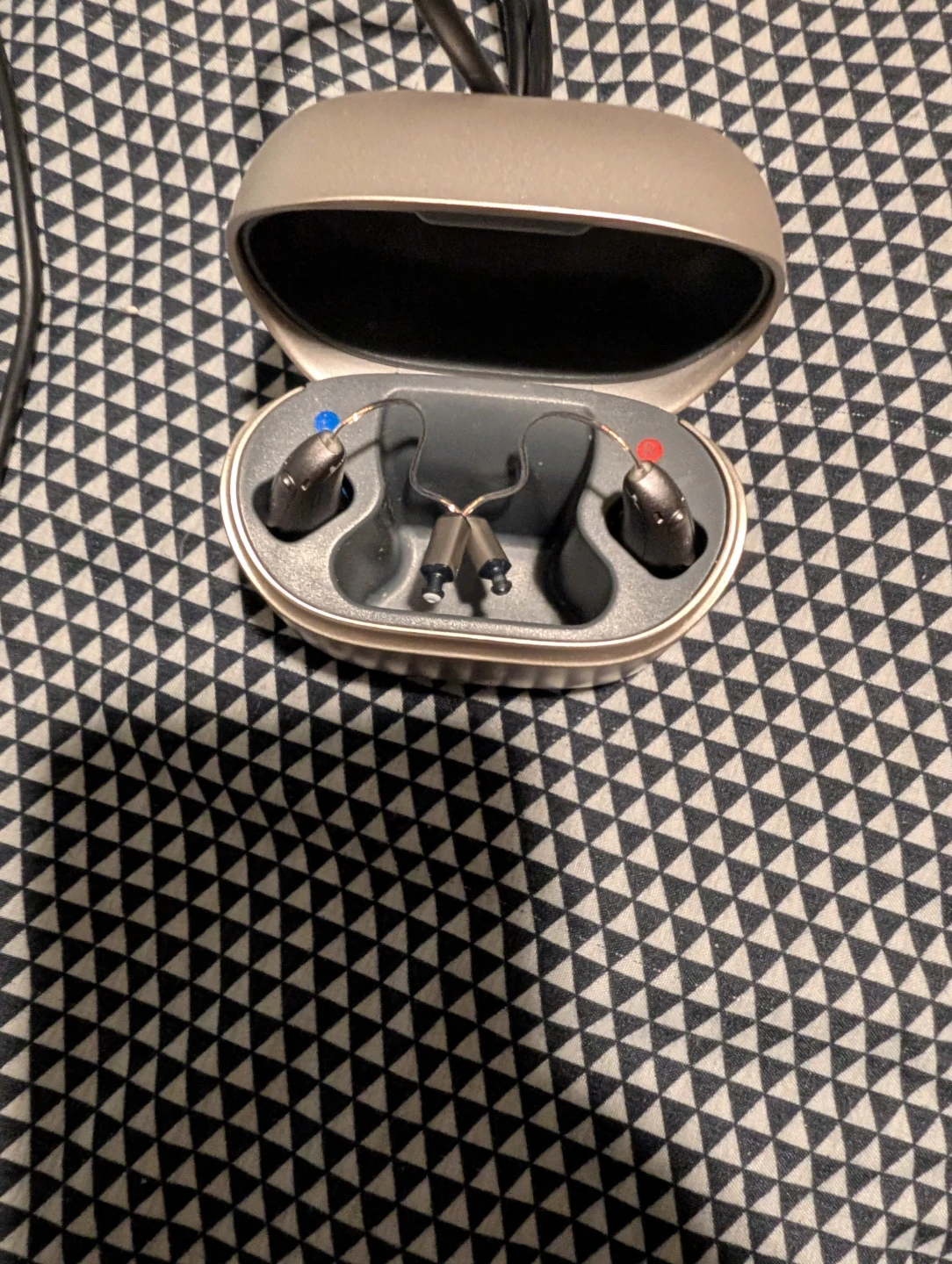 Phonak Hearing Aids with Charging Case - photo 3