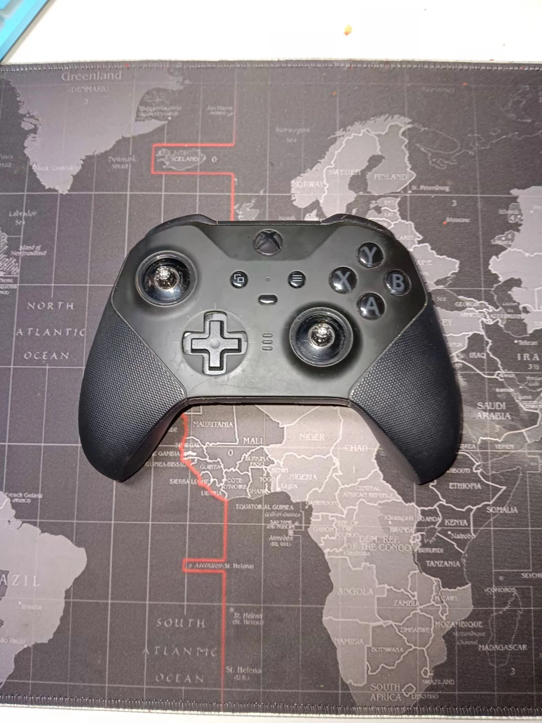 Xbox Elite Series 2 Wireless Controller - photo 3