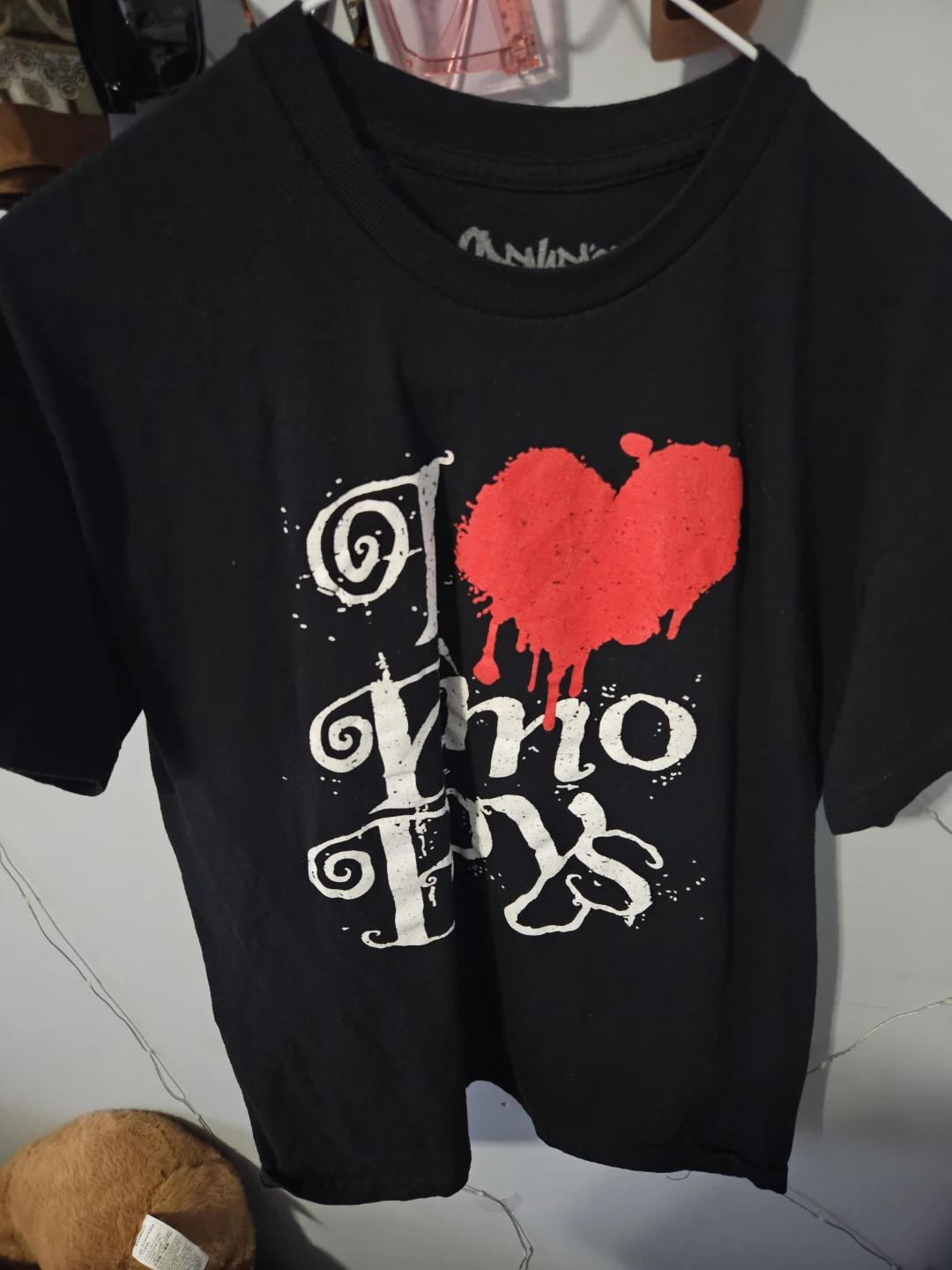 Spencer's "I Love Emo Boys" T-Shirt - Medium - photo 2