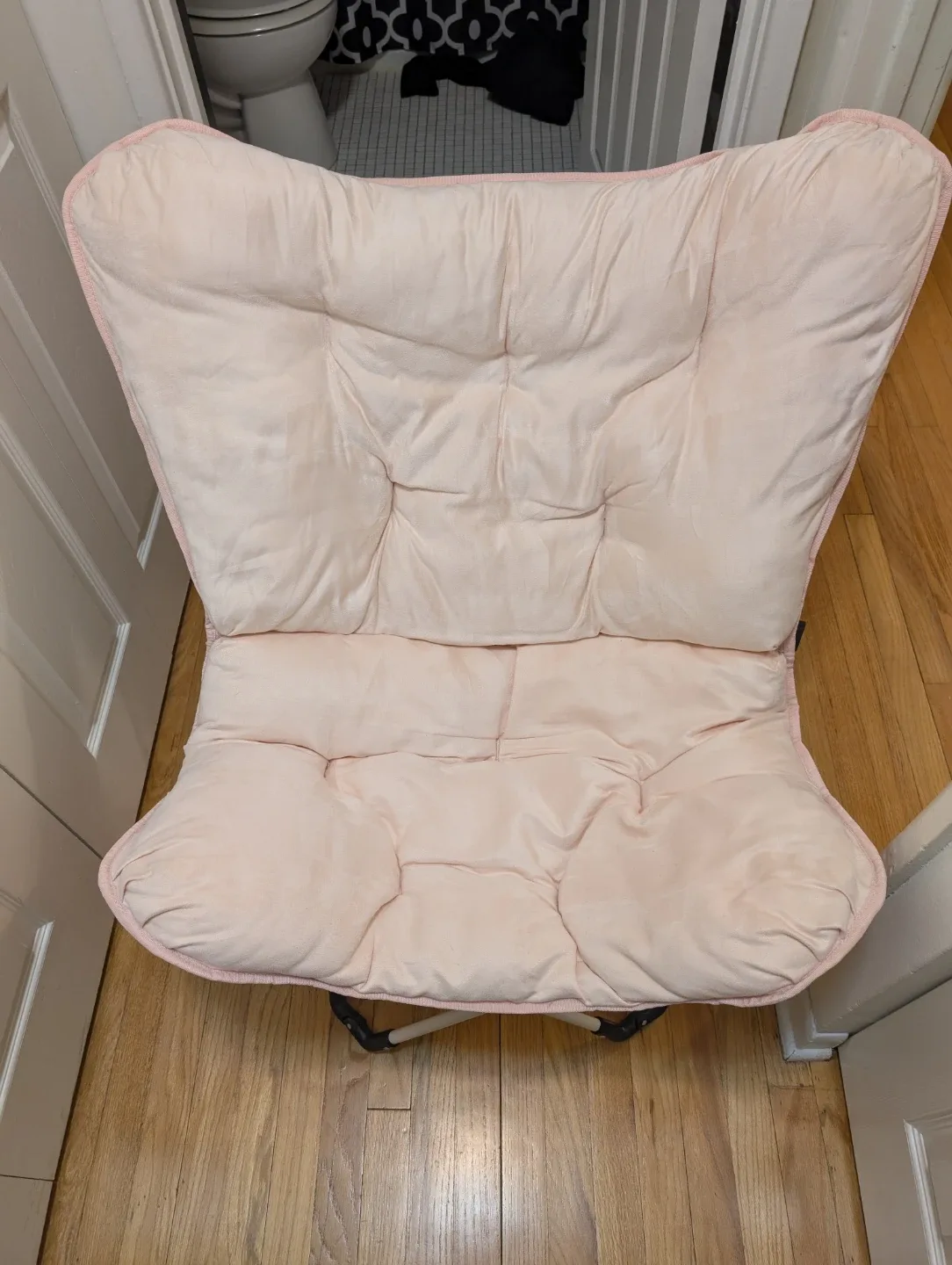 Light Pink Butterfly Chair