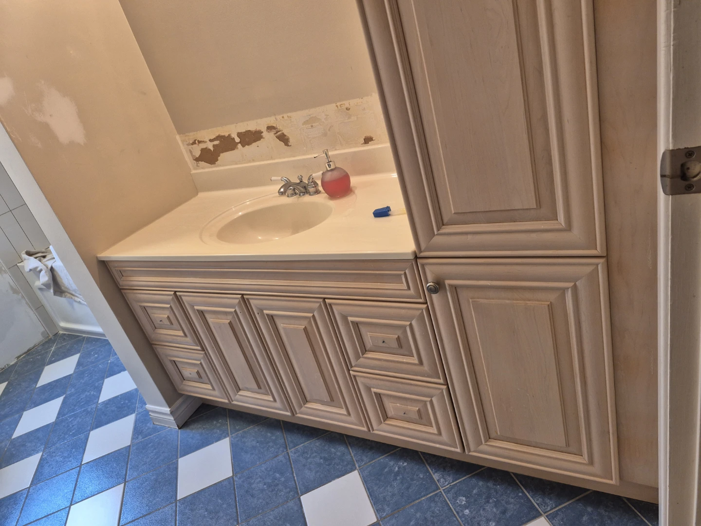 Light Wood Bathroom Vanity with Sink