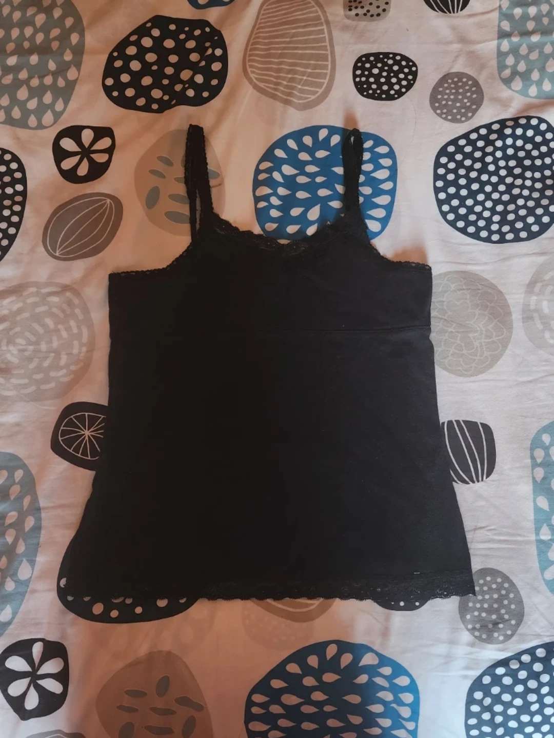 black laced camisole. - photo 2