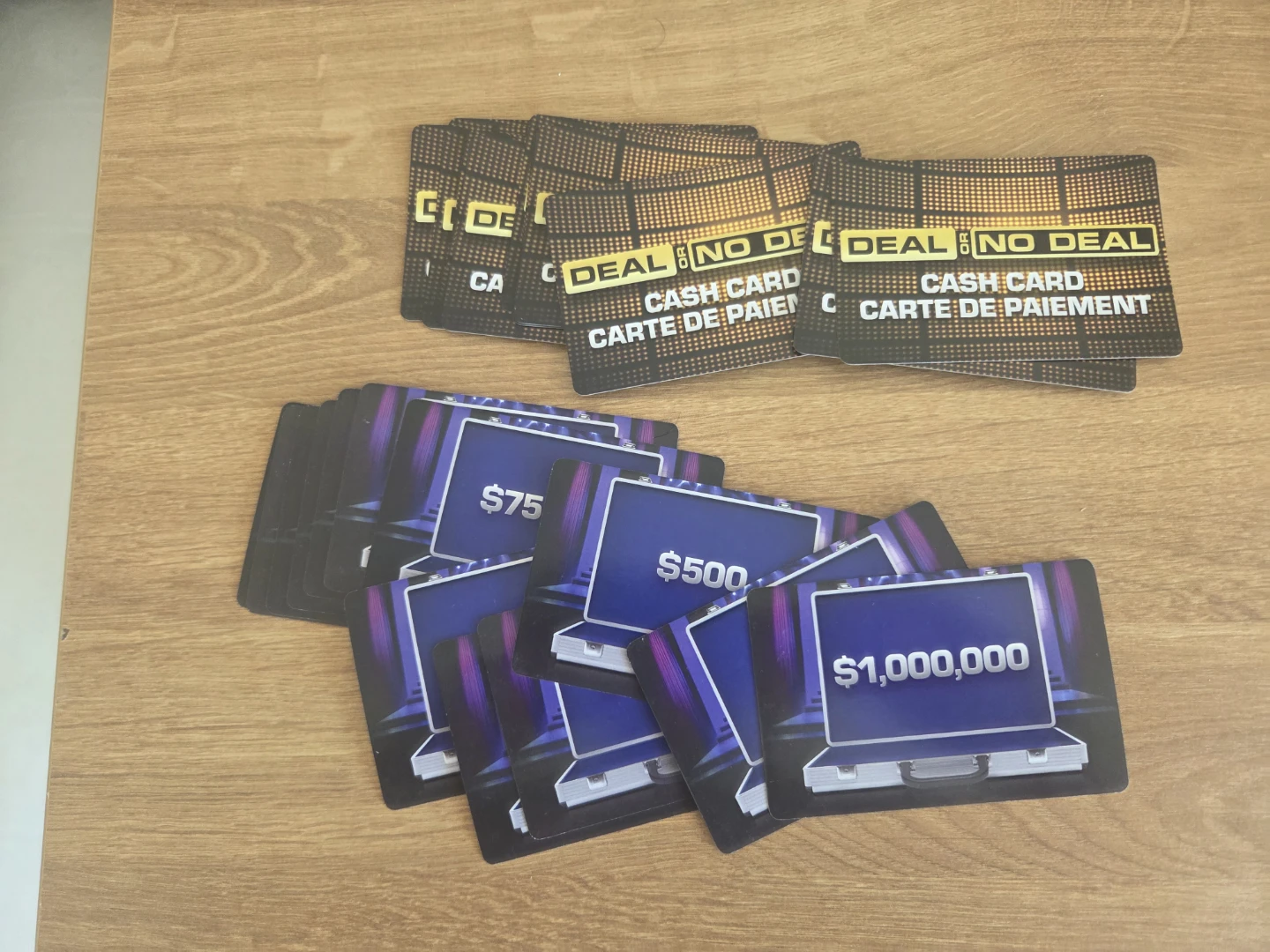 Deaal or no deal card game - photo 2