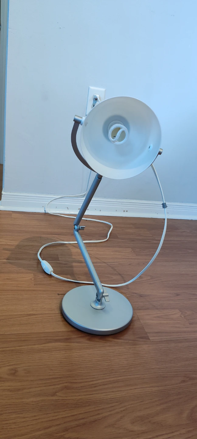 IKEA Svirl Desk Lamp - photo 3