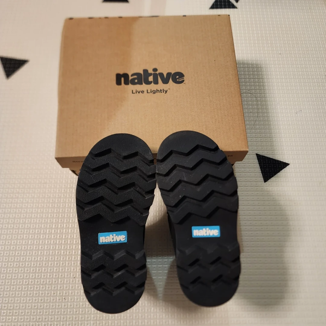 Native Black Chelsea Boots - toddler Size 7c - photo 2