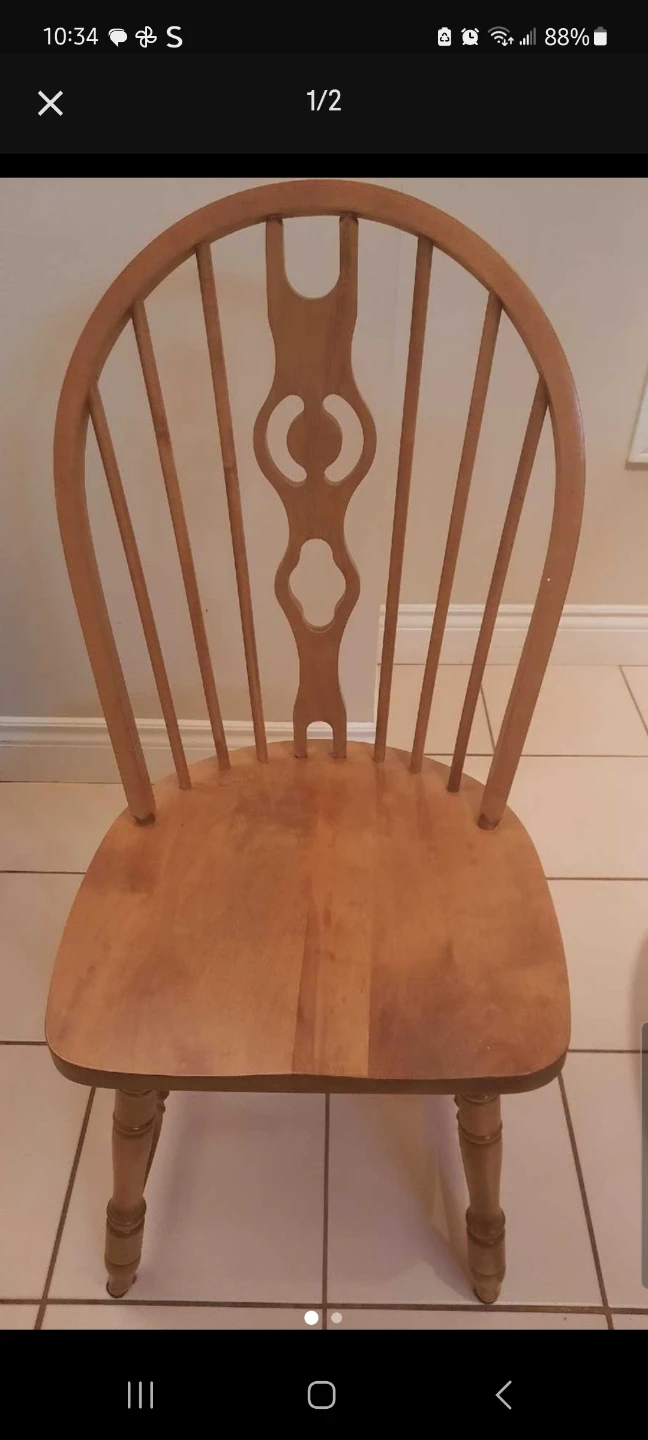 Hutch and 6 Matching Chairs - photo 2