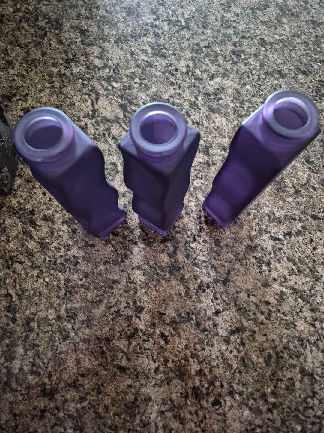 Set of 3 Purple Frosted Glass Vases - photo 2