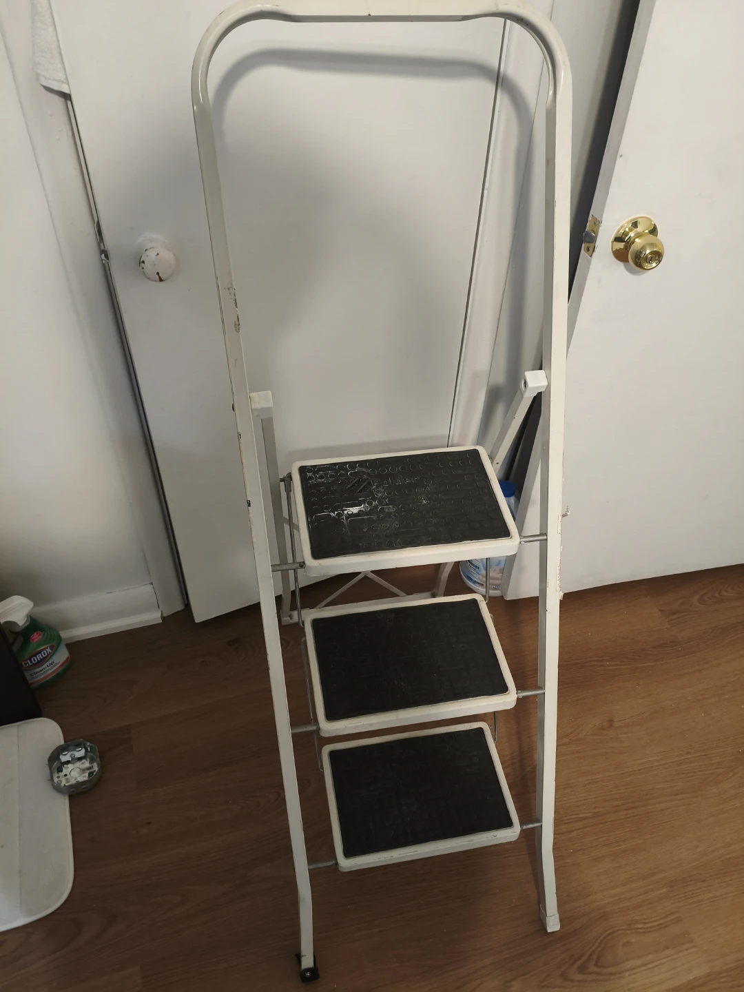 White 3-Step Folding Step Ladder