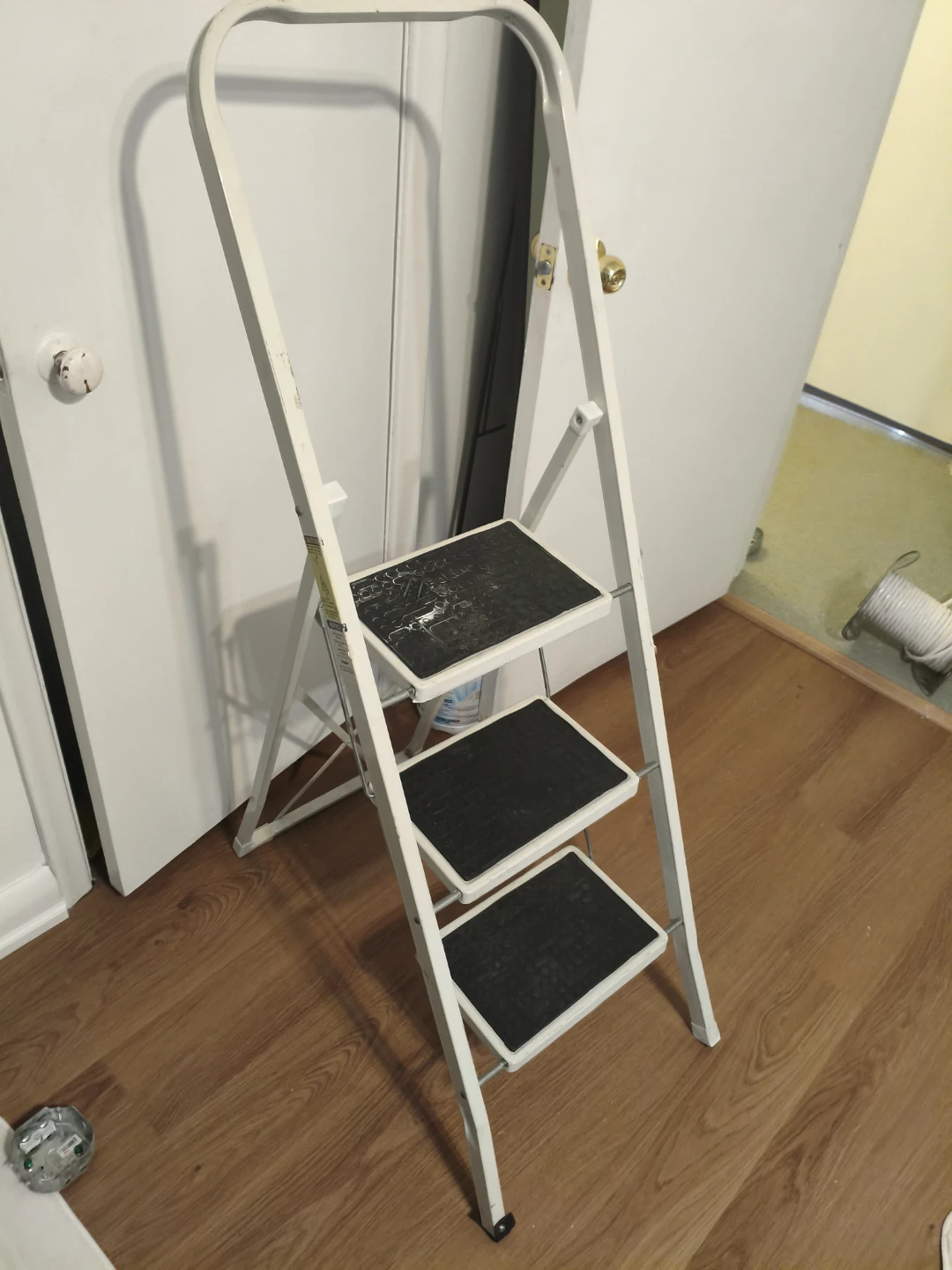 White 3-Step Folding Step Ladder - photo 5