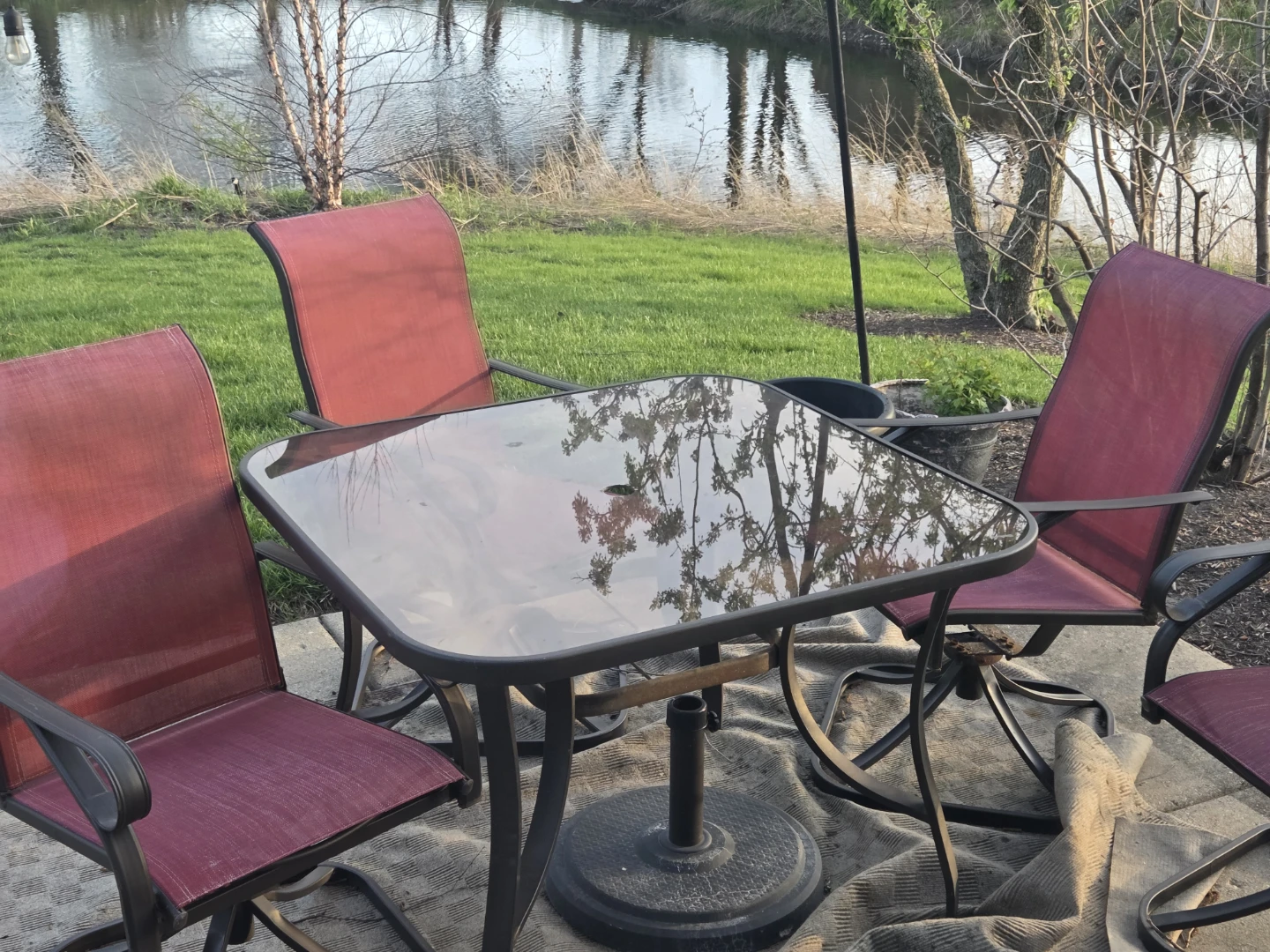 Sturdy Metal and Glass Top Patio Table with 3 Red Chairs - photo 2