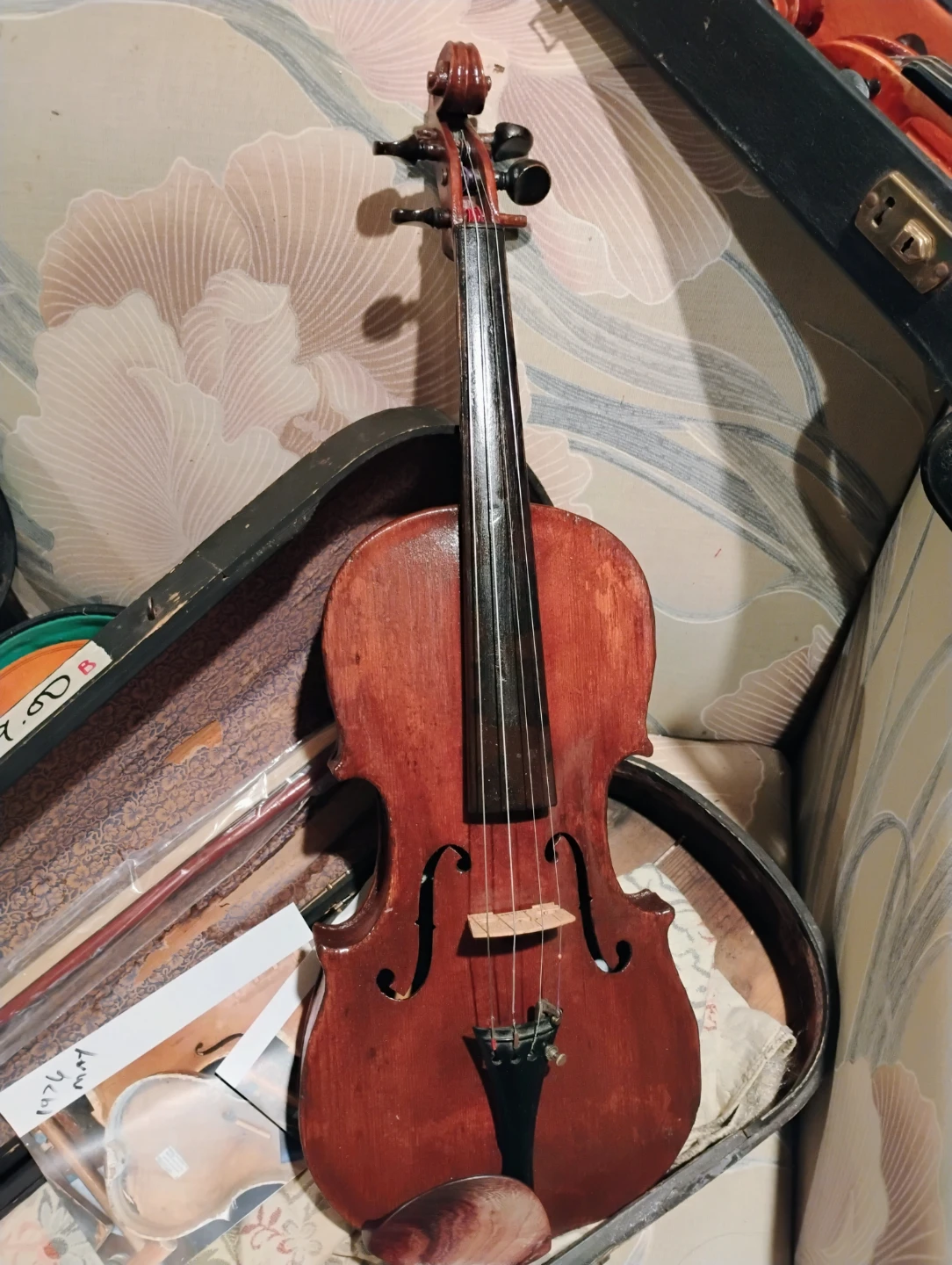 Vintage musical instruments