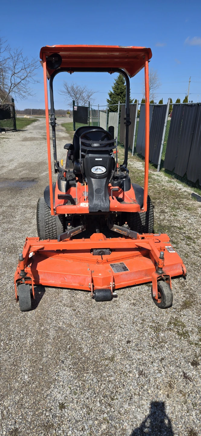 Kubota F2690 Zero Turn Mower