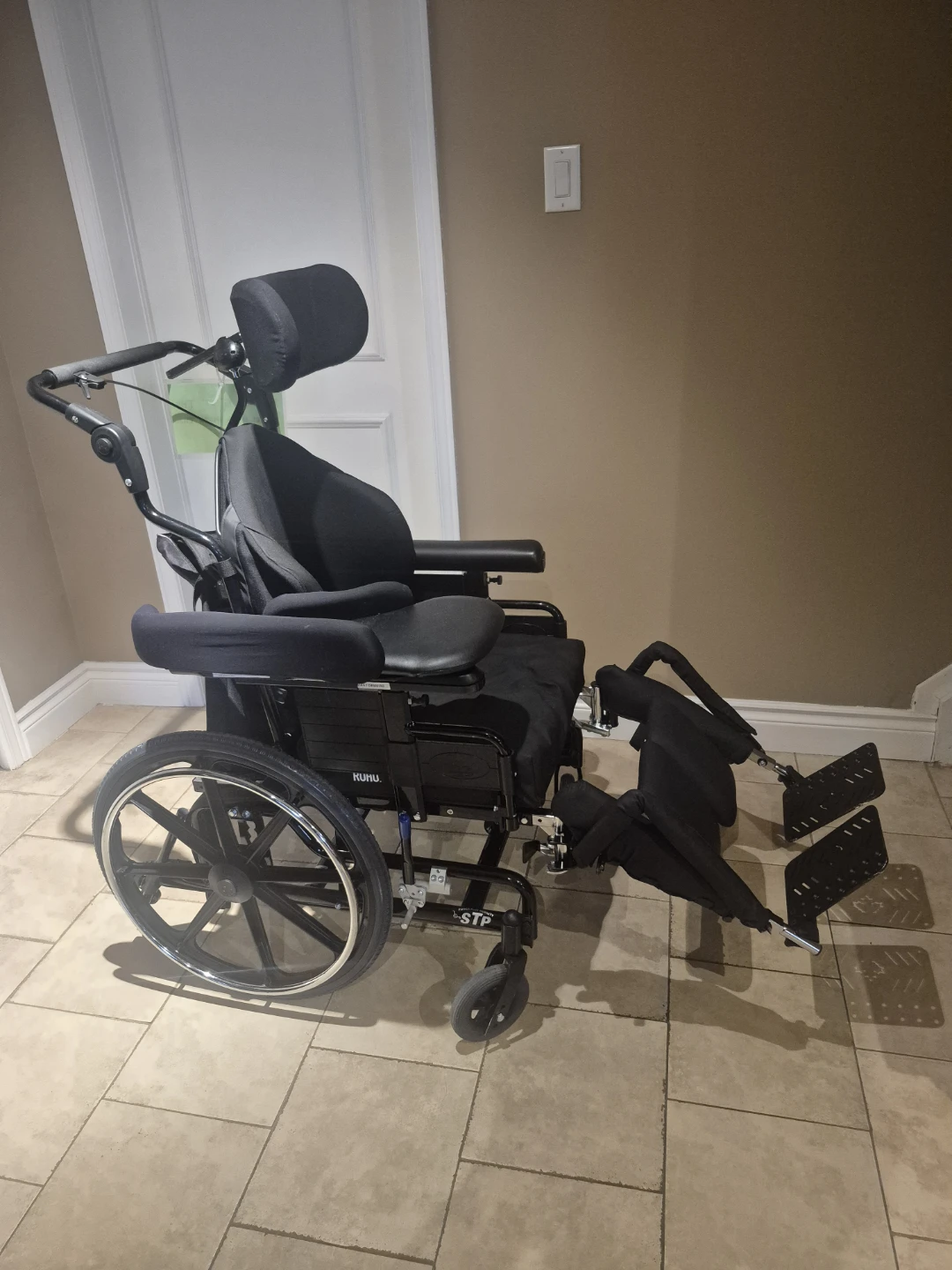 Hauser's Medical Wheelchair - photo 3
