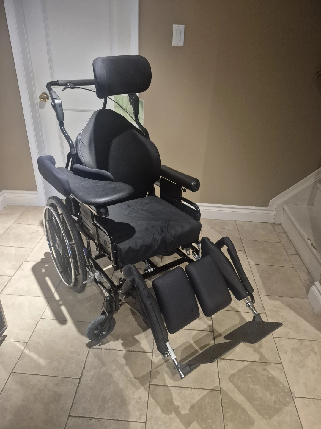 Hauser's Medical Wheelchair - photo 5