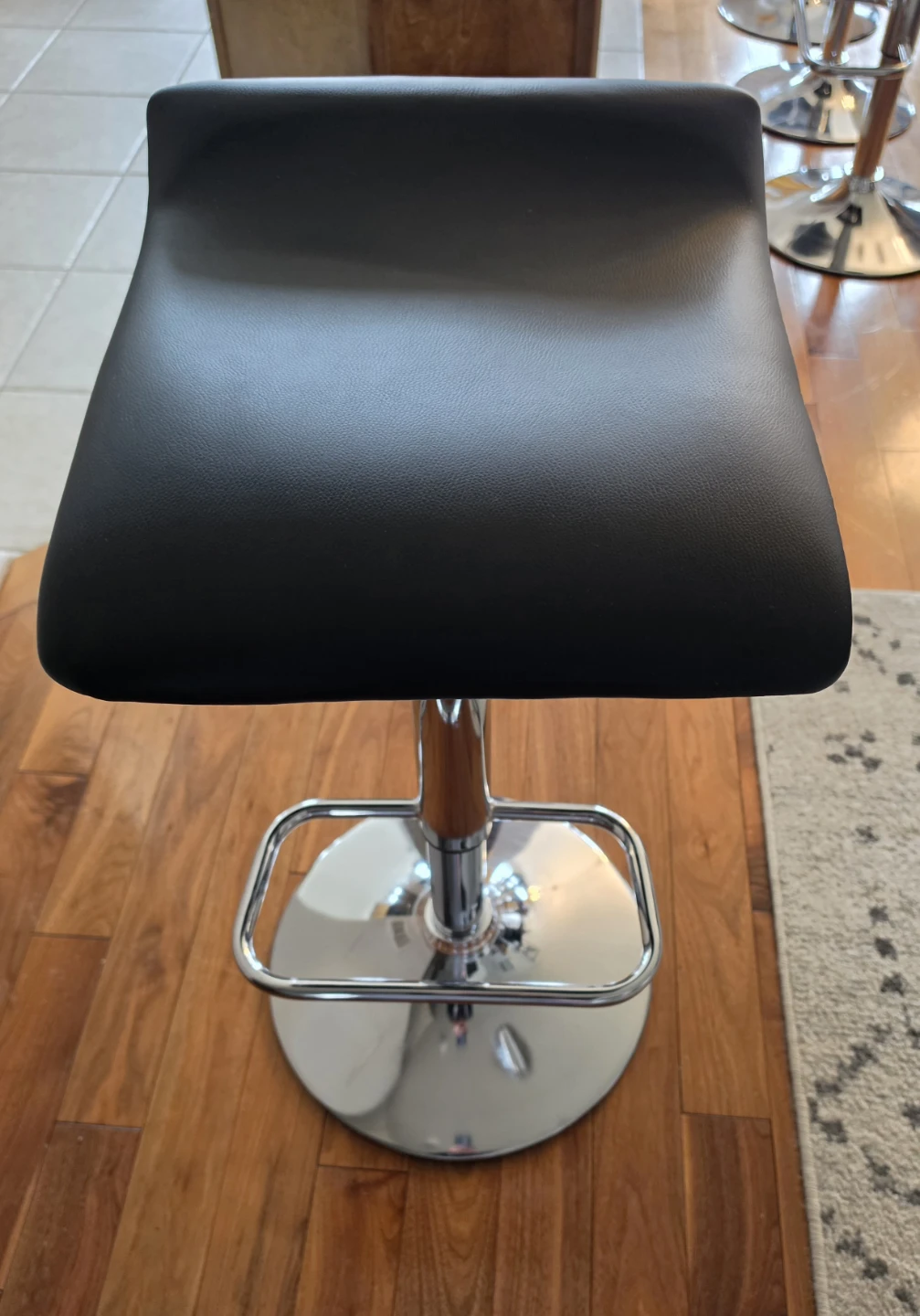 Set of 4 Black Adjustable Bar Stools - photo 4