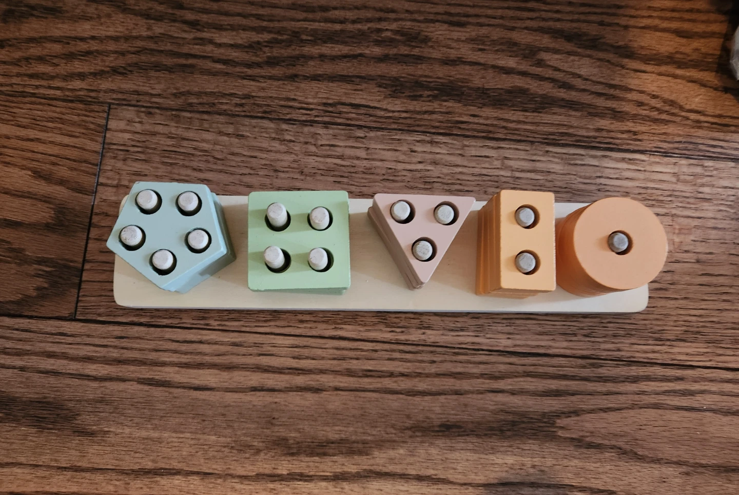 Stacking toy
