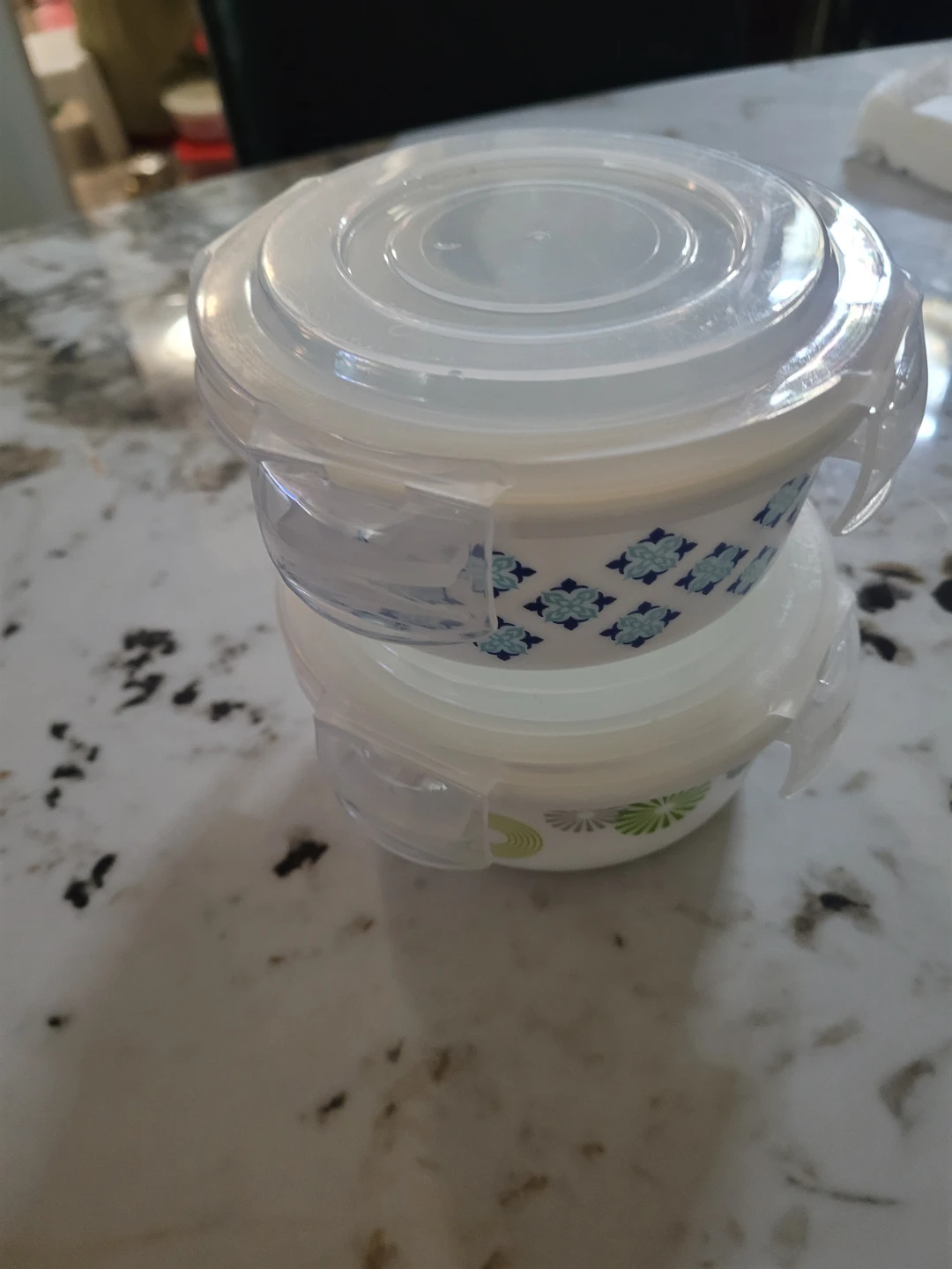 Set of 2 Food Storage glass Bowls with Lids$6 - photo 4