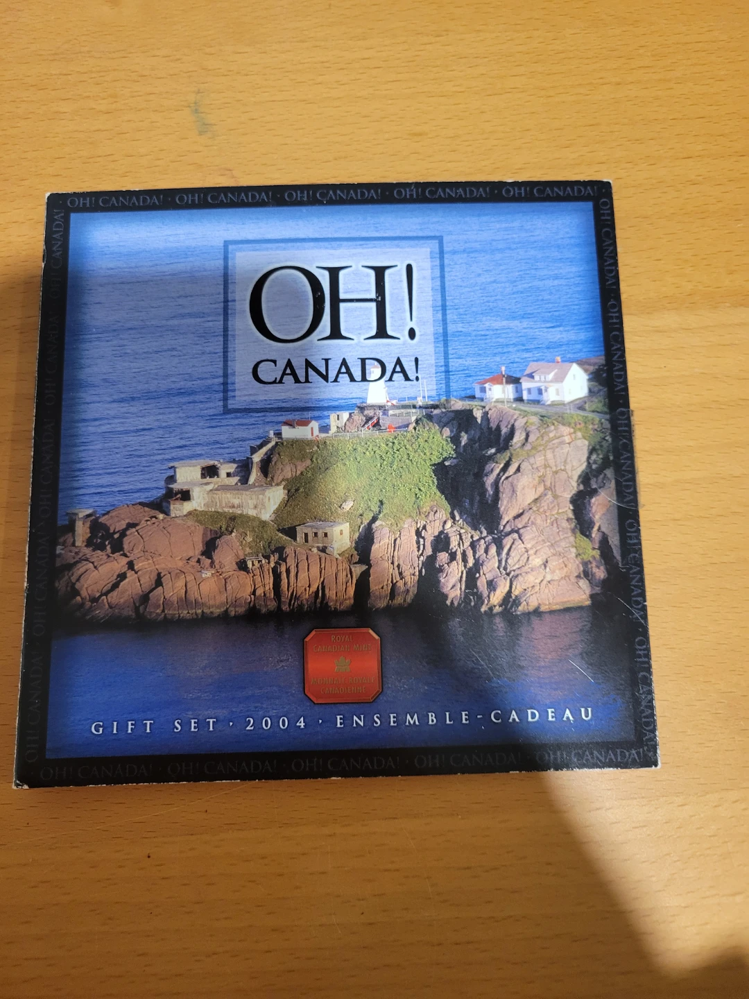 Oh Canada 2004 coin set
