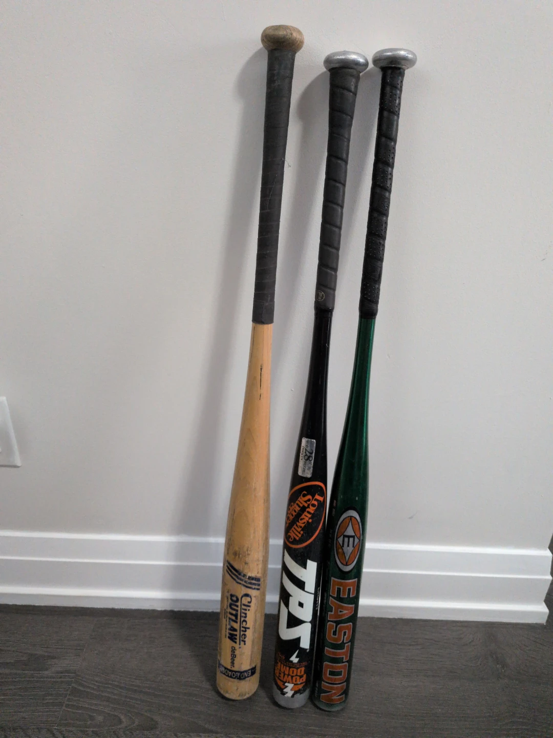 3 Baseball Bats - Louisville Slugger, Easton, Wood - photo 2