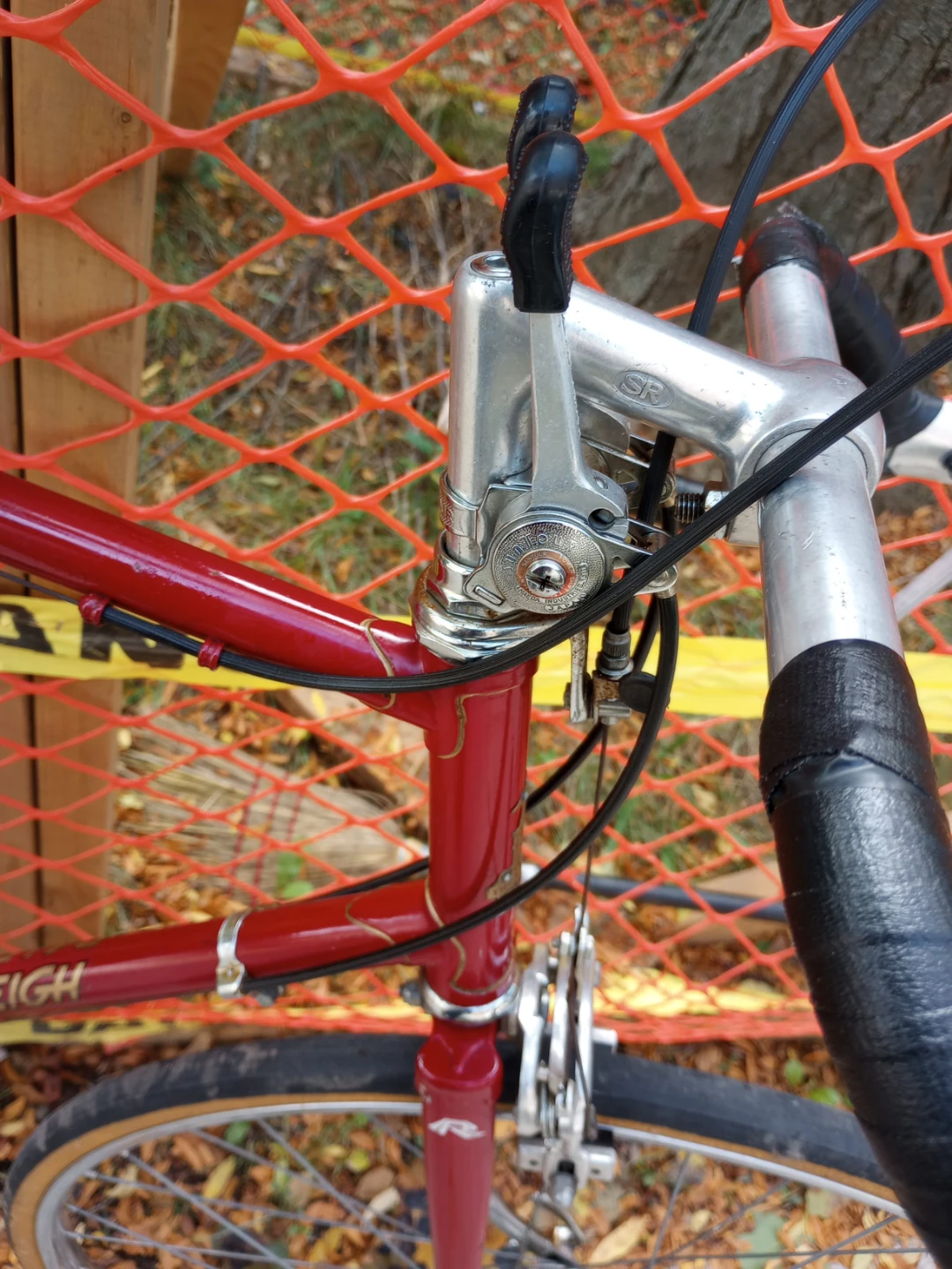 Vintage Raleigh Ltd Road Bike 27" wheels, 24" frame - photo 4