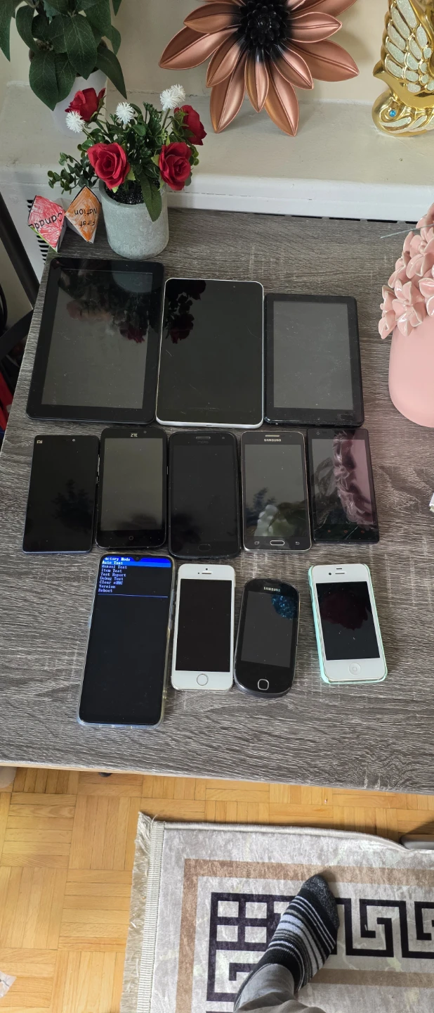 Phone ane tablet