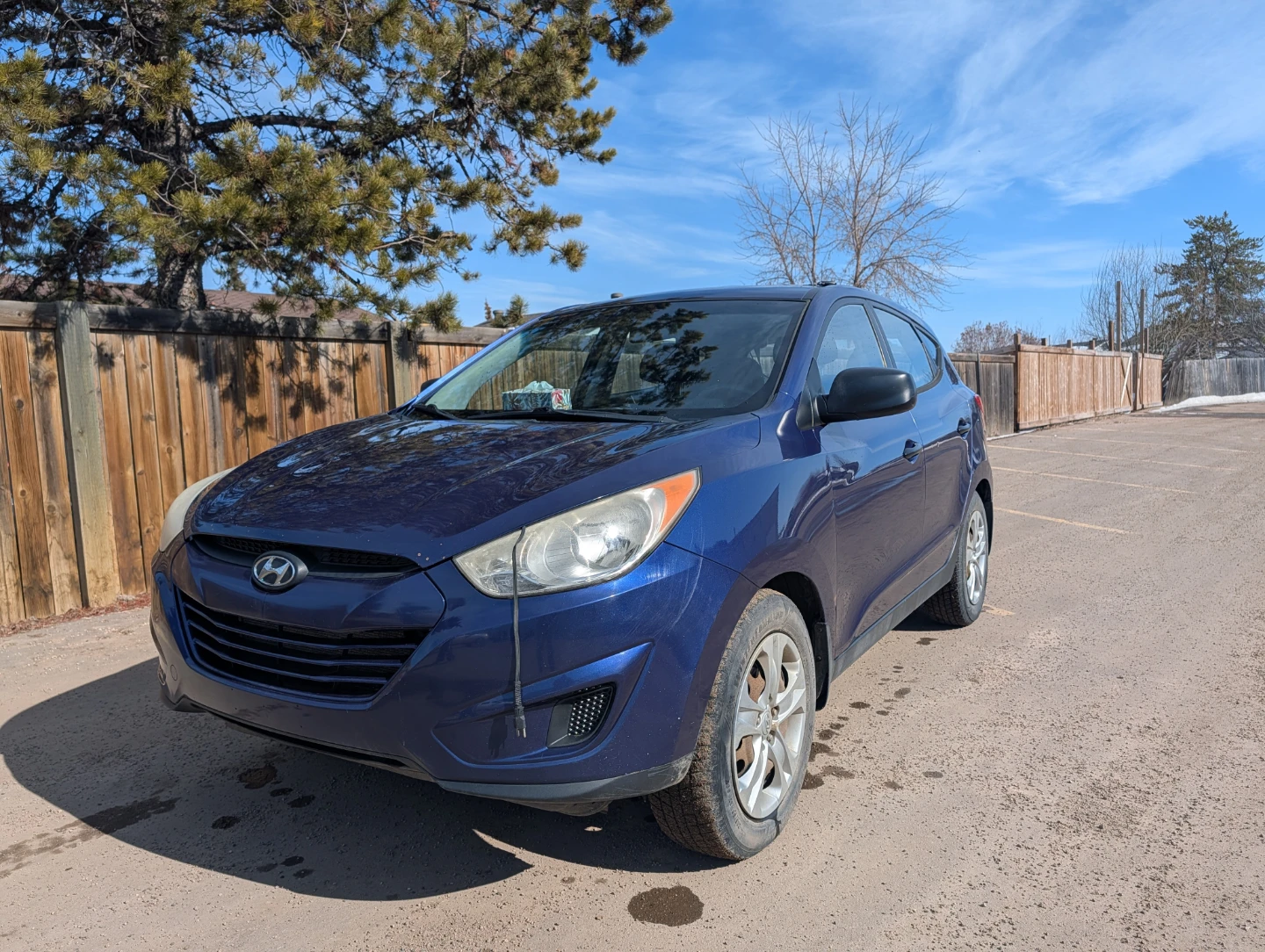 Blue Hyundai Tucson - photo 2