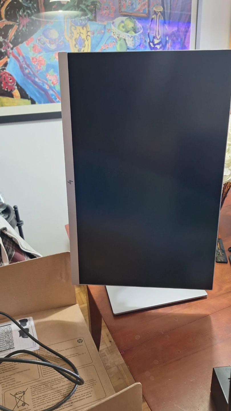 HP EliteDisplay E243i 24-inch Monitor - photo 2