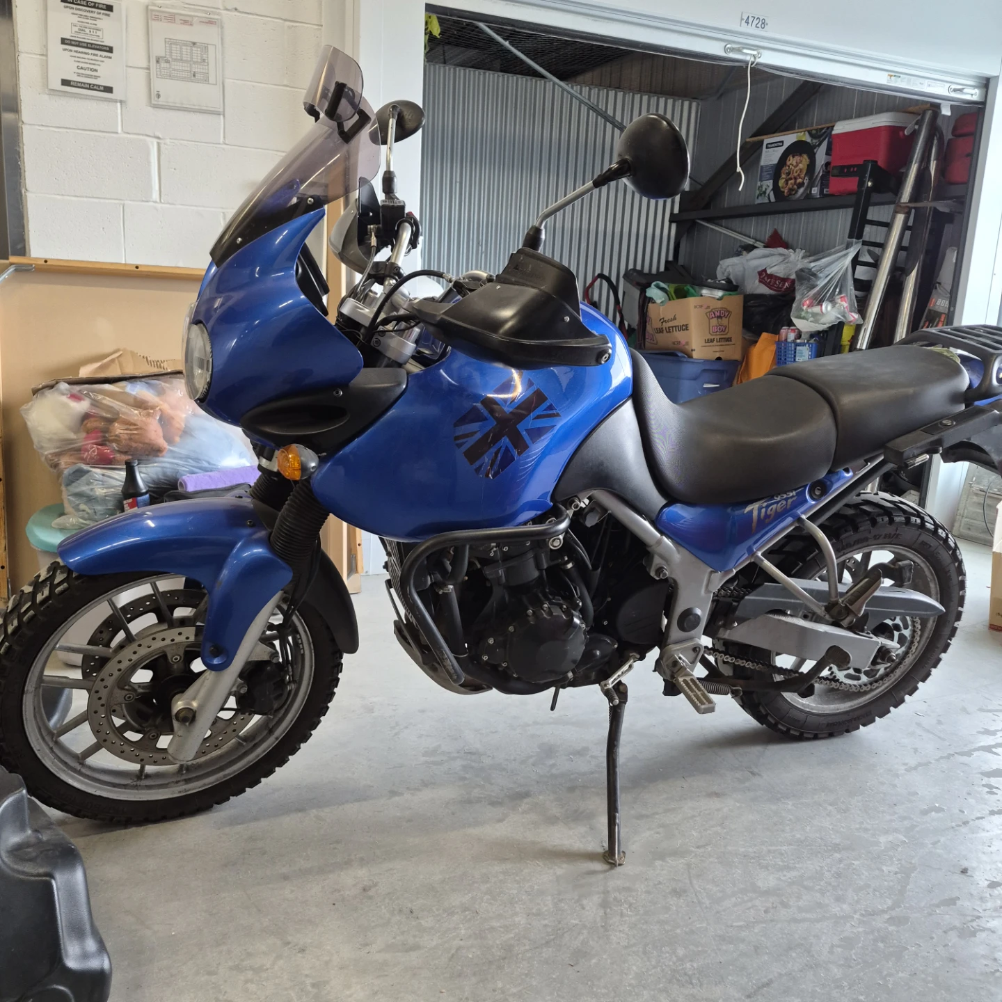 Triumph Tiger 955i Motorcycle - photo 5